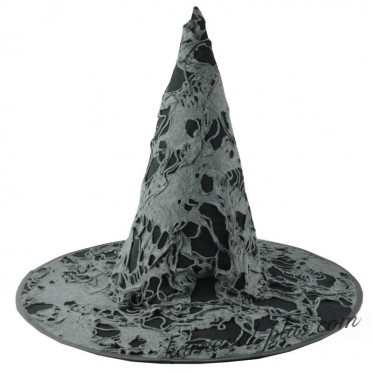 Шляпа ведьмы рваная